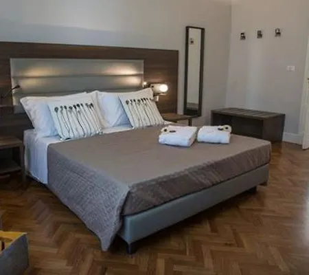 Re Vittorio De Luxe 4* Мессина